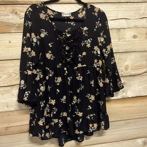 Altard State. Black print Blouse 3/4 ruffles sleeve